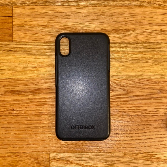 Black Symmetry Series Outterbox Case! - Picture 2 of 2